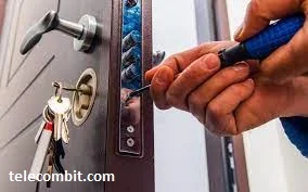 What Are the Mistakes to Avoid When Hiring an Auto Locksmith?
